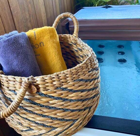 בית מלון כפרי Anthemion Suites And Villas