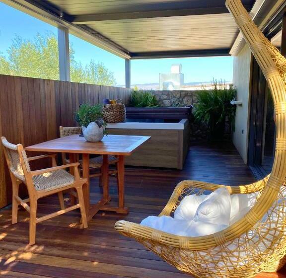 בית מלון כפרי Anthemion Suites And Villas