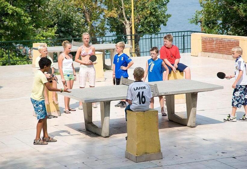 בית מלון כפרי Camping Cisano - San Vito