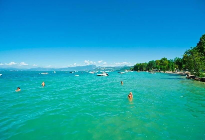 בית מלון כפרי Camping Cisano - San Vito