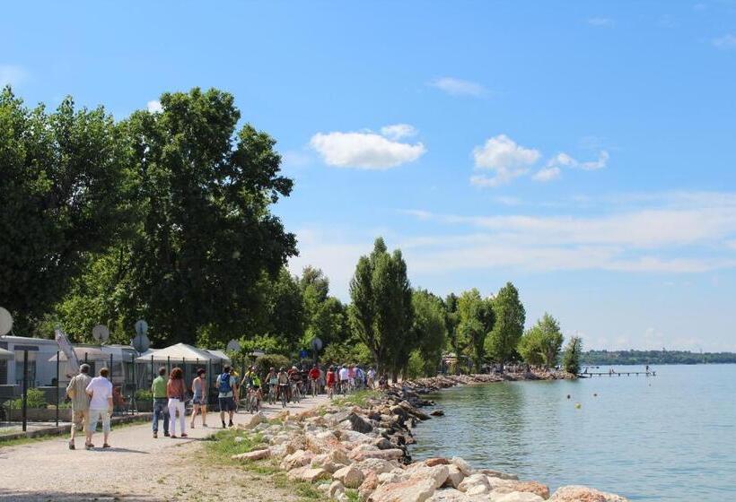 בית מלון כפרי Camping Cisano - San Vito