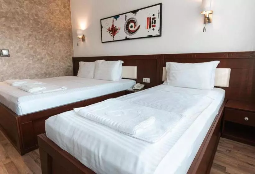 هتل Centrum Prizren