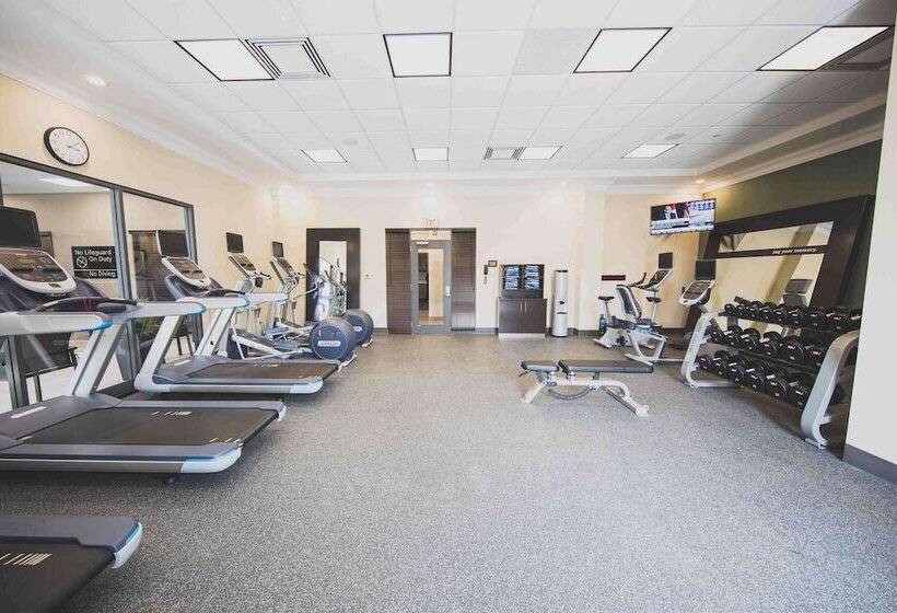 בית מלון כפרי Hampton Inn & Suites By Hilton Bolton