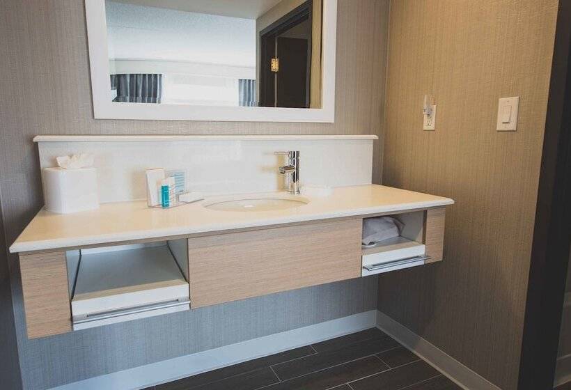 בית מלון כפרי Hampton Inn & Suites By Hilton Bolton