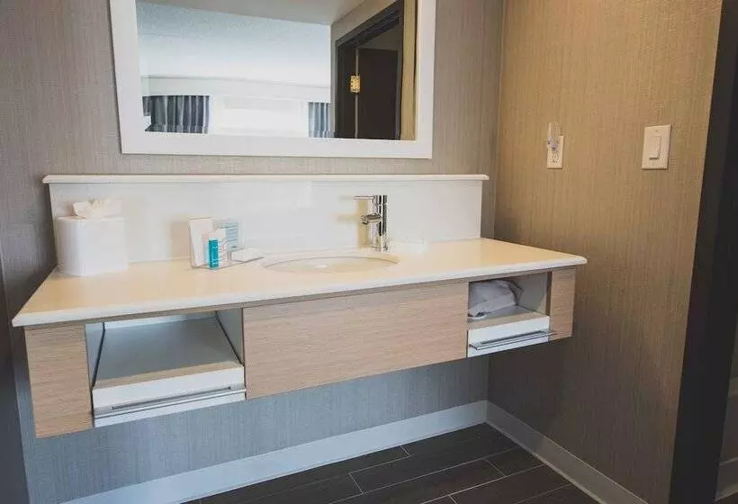 호텔 Hampton Inn & Suites By Hilton Bolton