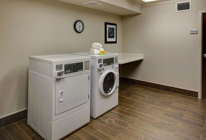 Отель Hampton Inn & Suites Columbus