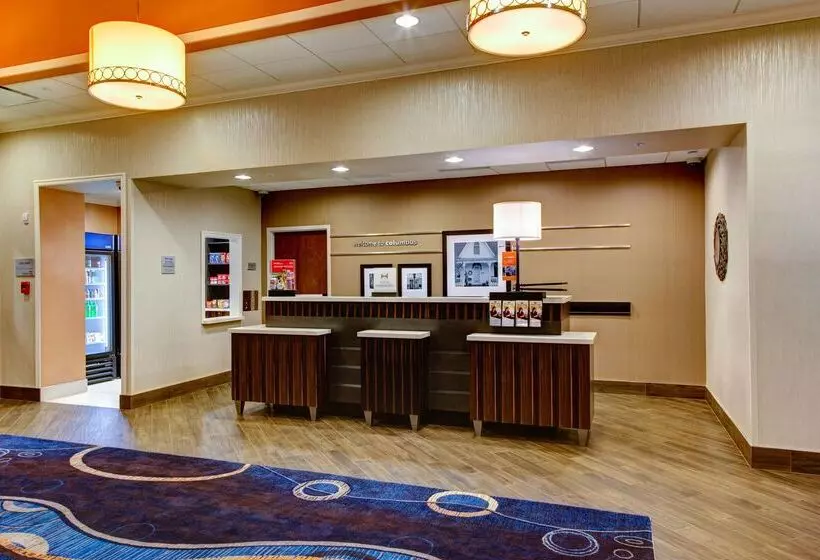 ホテル Hampton Inn & Suites Columbus