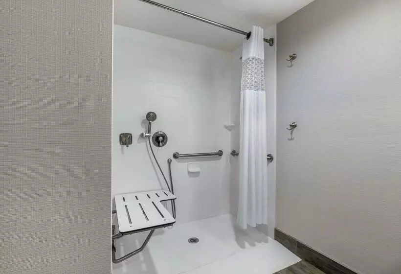 ホテル Hampton Inn & Suites Columbus