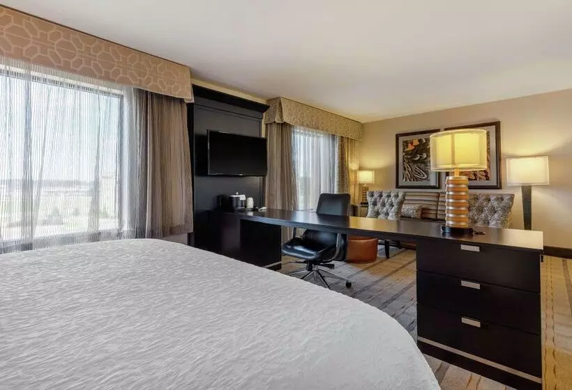 ホテル Hampton Inn & Suites Columbus