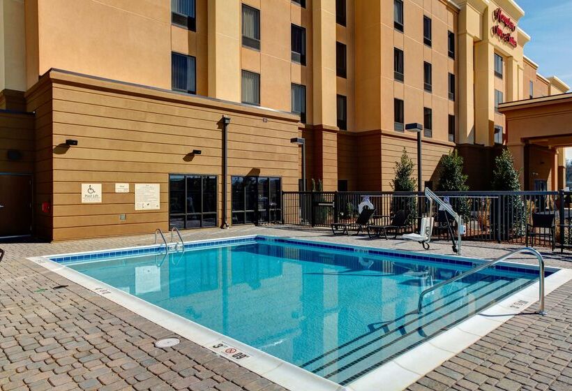 Отель Hampton Inn & Suites Columbus