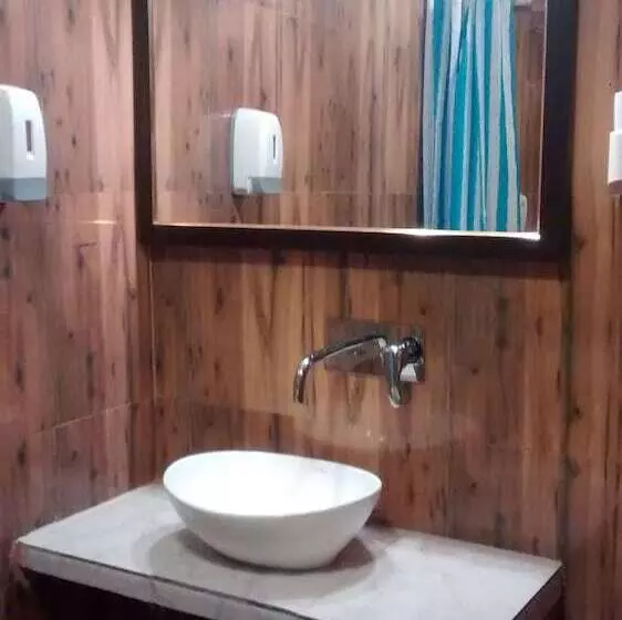 ホテル Hill Top Swiss Cottage