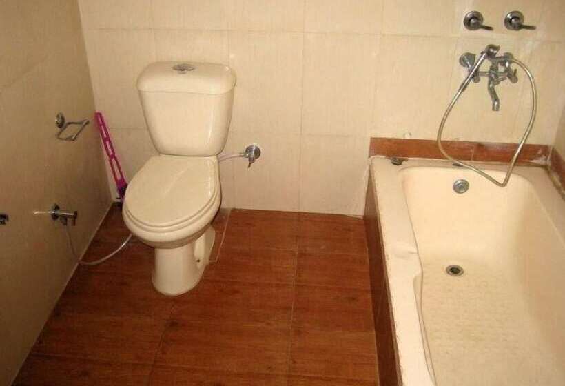 酒店 Hill Top Swiss Cottage