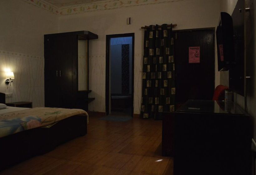 酒店 Hill Top Swiss Cottage