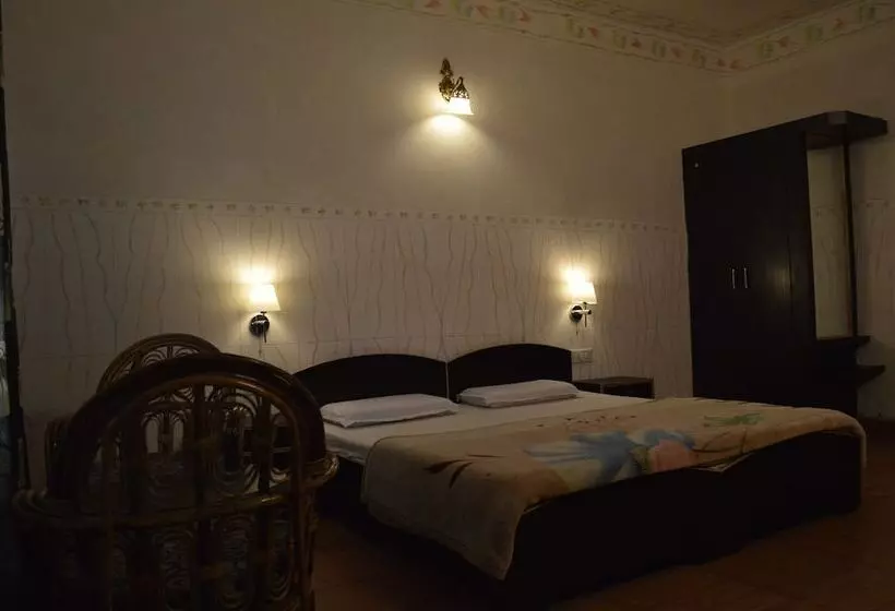 ホテル Hill Top Swiss Cottage