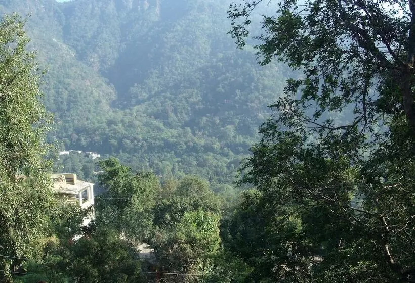 ホテル Hill Top Swiss Cottage