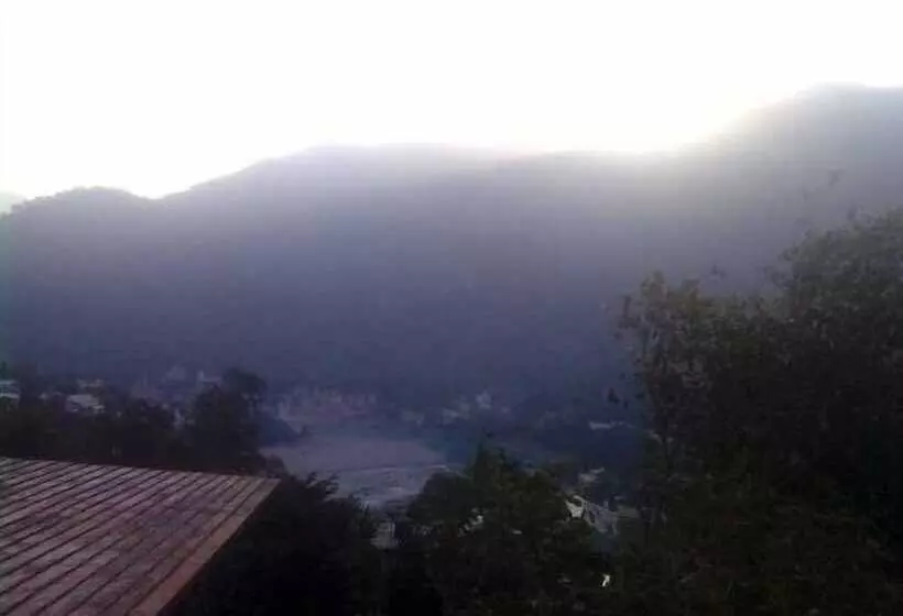 ホテル Hill Top Swiss Cottage