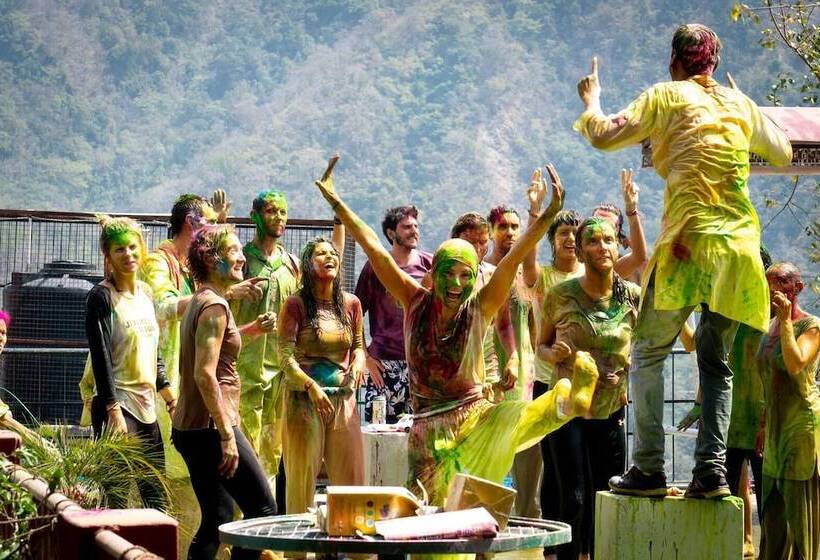 酒店 Hill Top Swiss Cottage