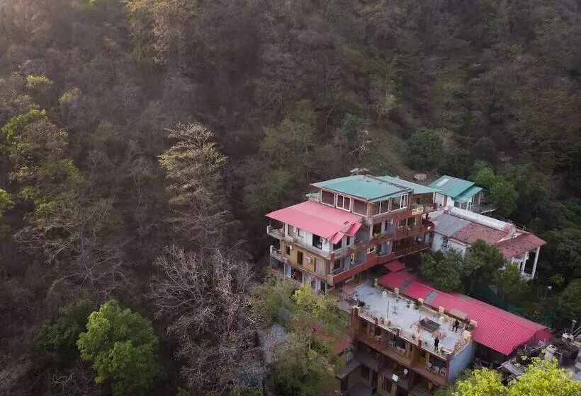 ホテル Hill Top Swiss Cottage