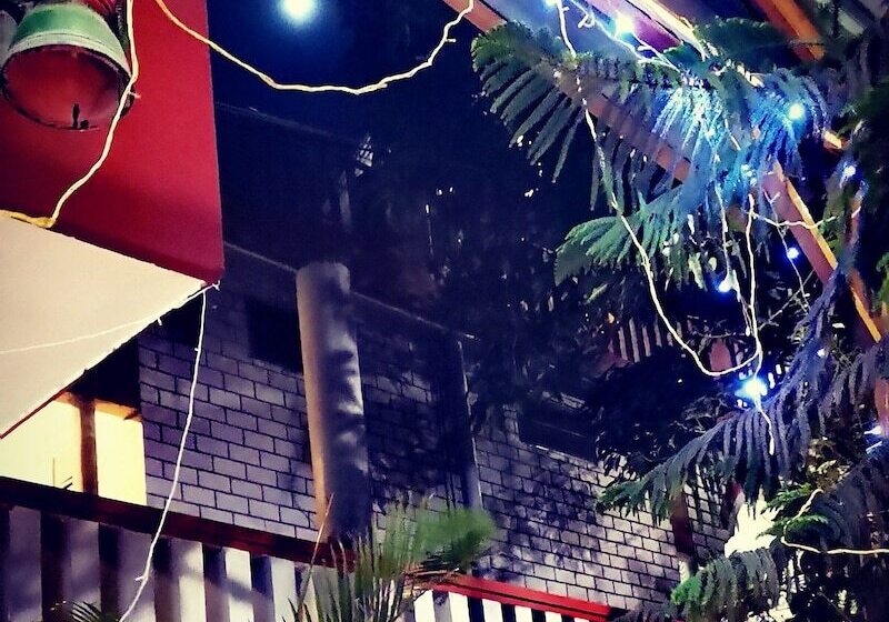 酒店 Hill Top Swiss Cottage