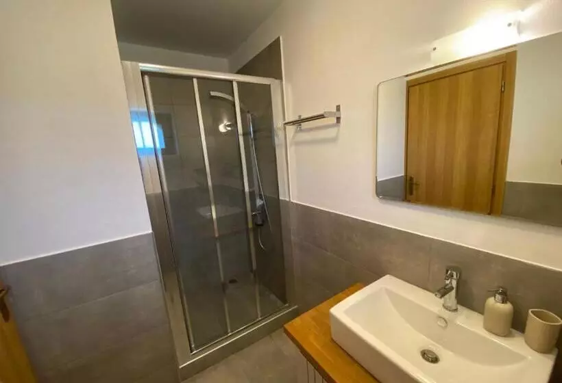 Hotel Mikros Paradisos