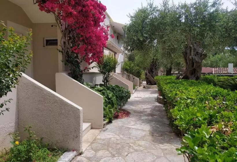 Hotel Mikros Paradisos