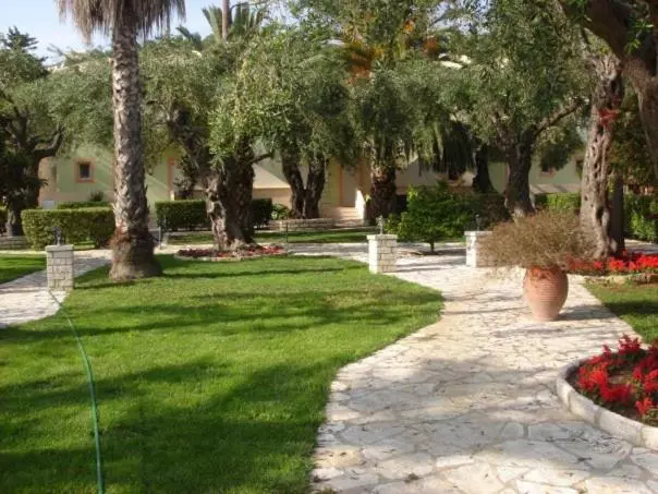 Hotel Mikros Paradisos