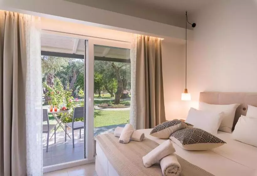 Hotel Mikros Paradisos