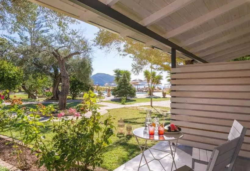 Hotel Mikros Paradisos