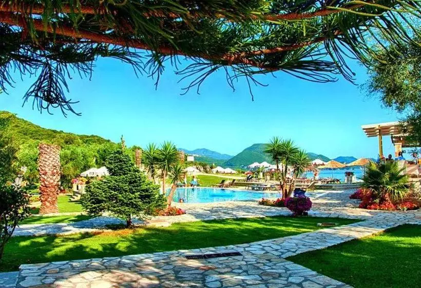 Hotel Mikros Paradisos