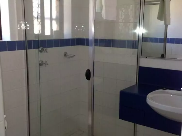 Отель Old Maitland Inn