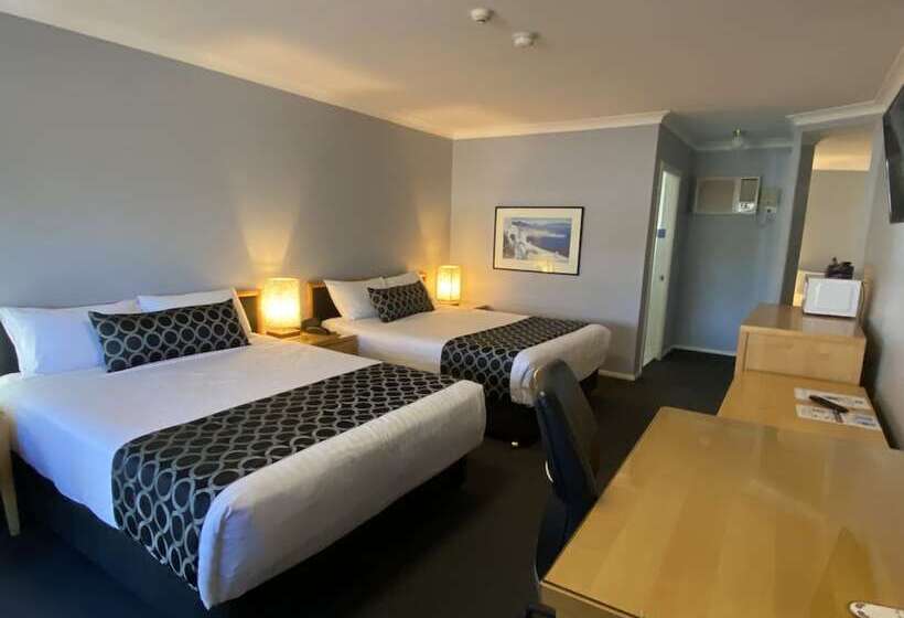 فندق Old Maitland Inn