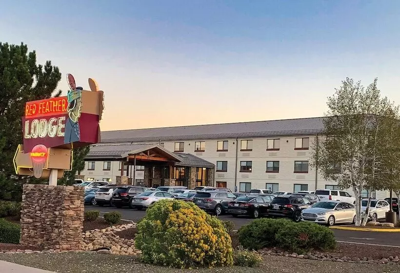 בית מלון כפרי Red Feather Lodge