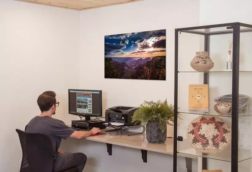 בית מלון כפרי Red Feather Lodge