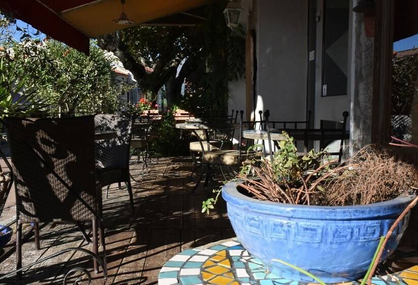 ホテル Restaurant Incudine