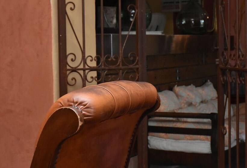 ホテル Restaurant Incudine