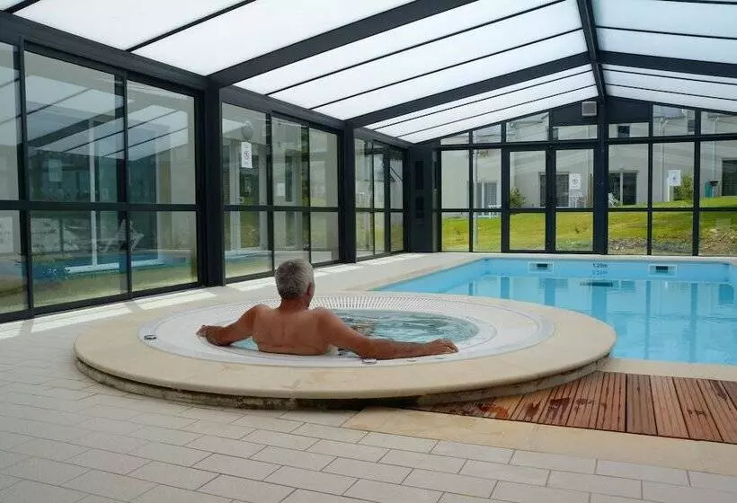 هتل Résidence Nemea Le Domaine De La Baie