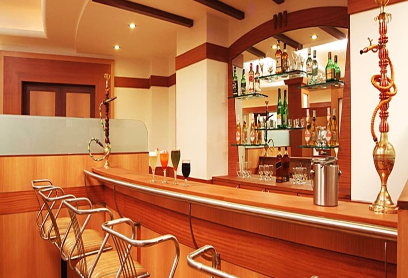 Hotell Sarovar Portico Lonavala