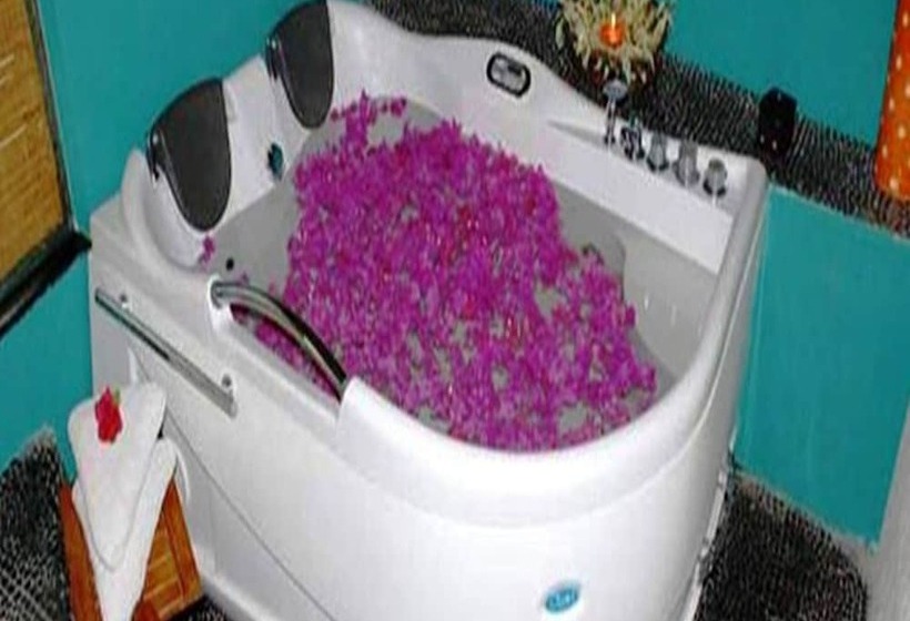 Hotell Sarovar Portico Lonavala