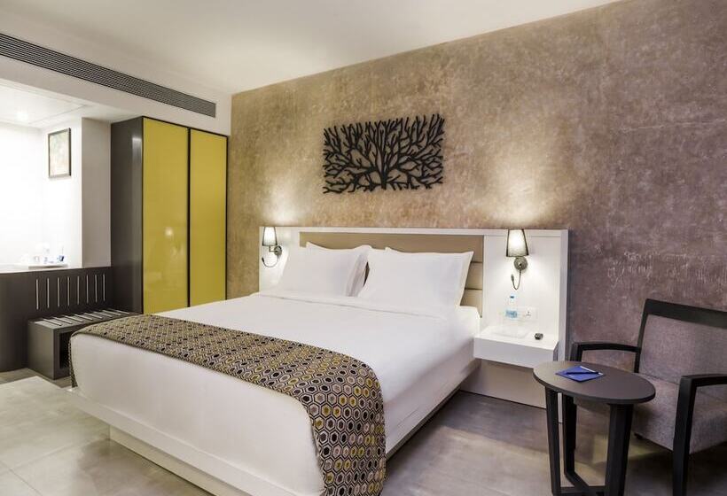 Hotell Sarovar Portico Lonavala