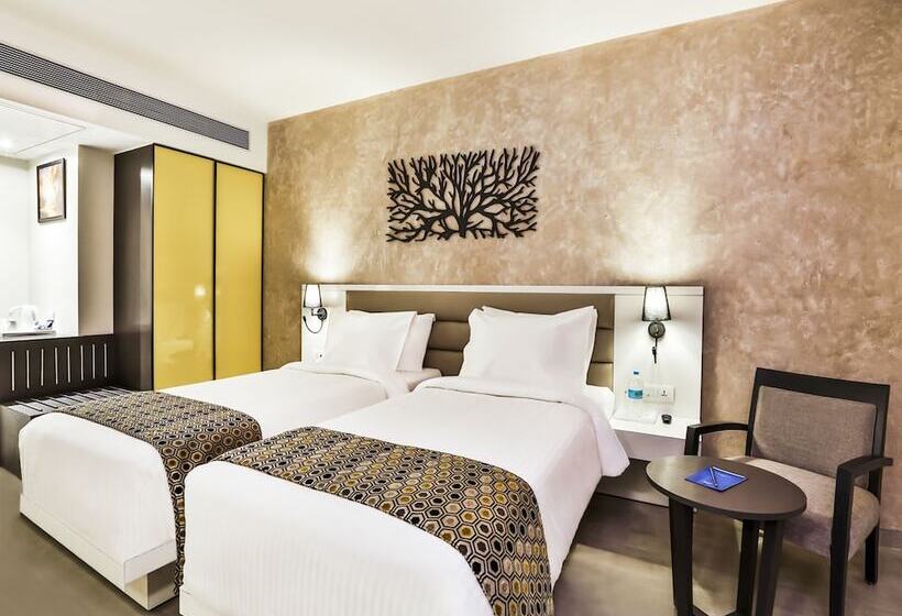 Hotell Sarovar Portico Lonavala