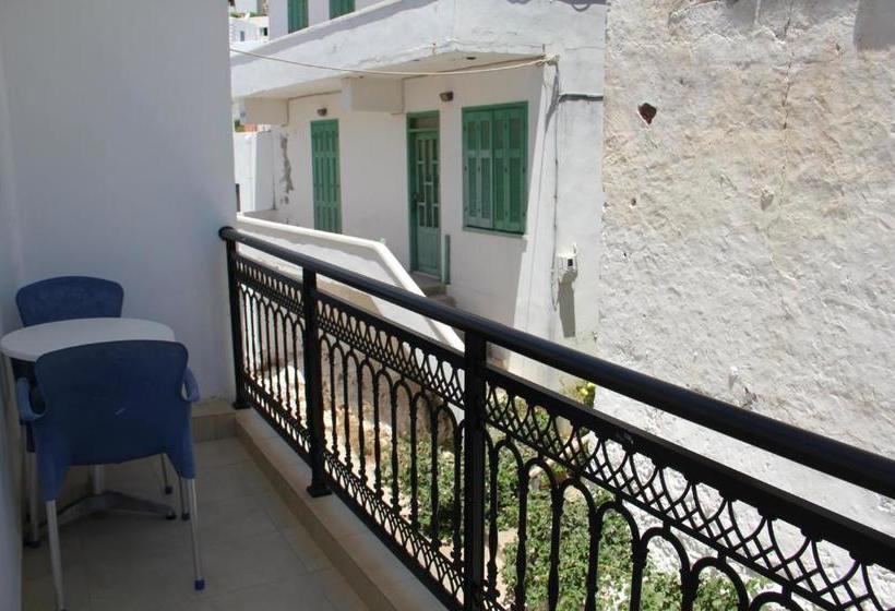 בית מלון כפרי Stavris