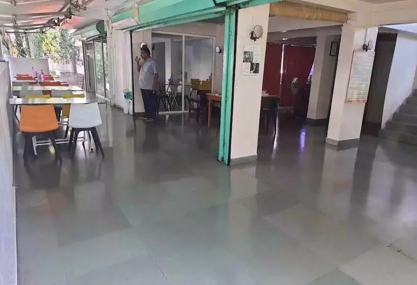 בית מלון כפרי Suryavilla