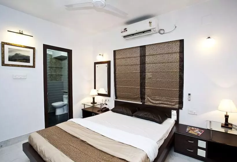 Hotel Tatvam Residency