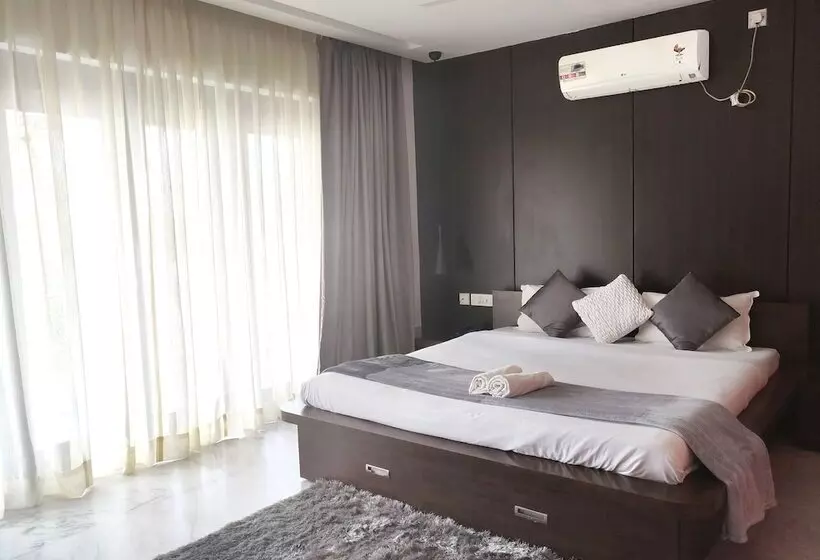 Hotel Tatvam Residency