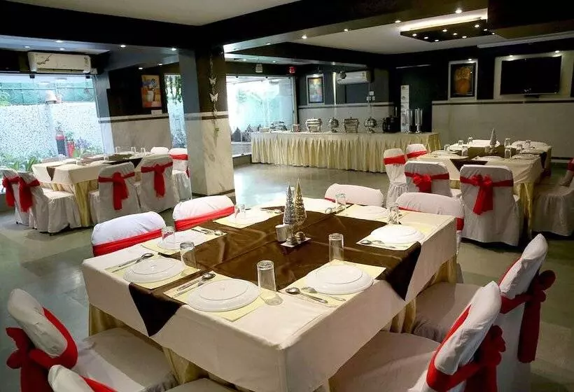 Hotel Tatvam Residency