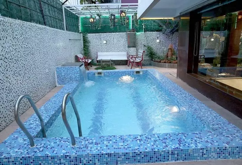 Hotel Tatvam Residency