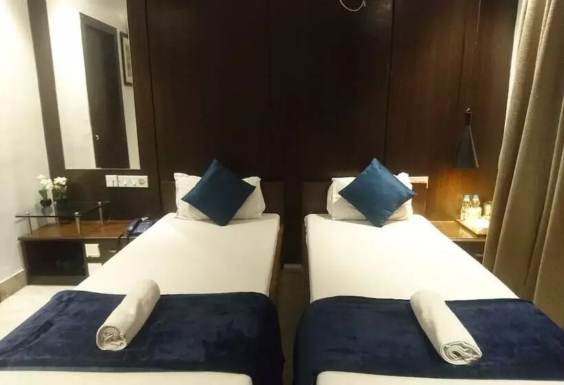 Hotel Tatvam Residency