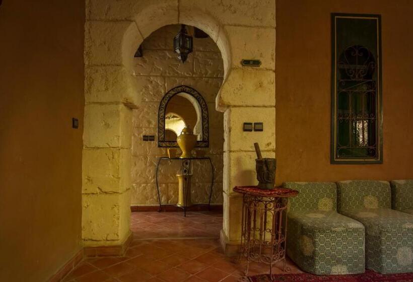 פנסיון Rose Noire