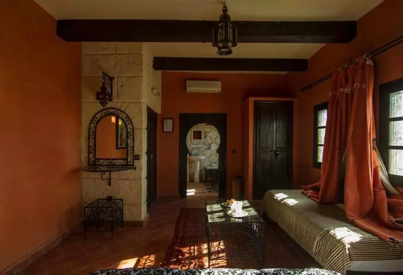 פנסיון Rose Noire