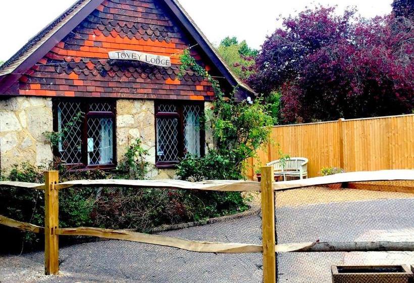 Tovey Lodge
